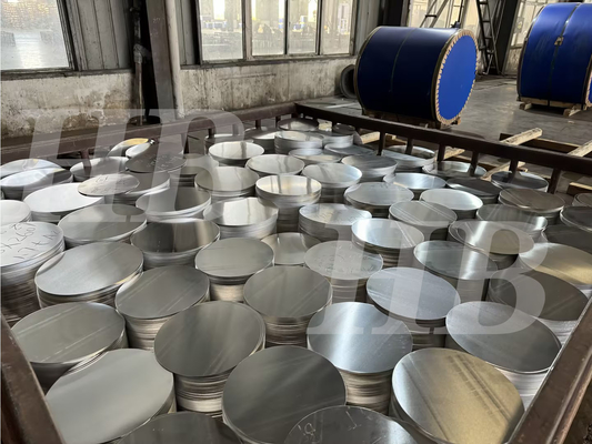เพียว 1050 เครื่องครัวอะลูมิเนียมวงกลม H14 1/4 Hard Alloy Silvery Plain Surface