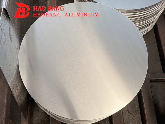 ผิวที่ทําสําเร็จจากโรงงาน 3000 ซีรีส์ อลูมิเนียมดิสก์ Temper HO Anti Rust Surface สําหรับเครื่องสะท้อนแสงจราจร