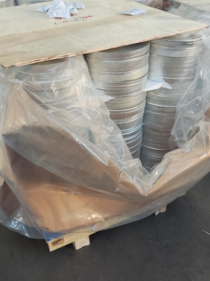 ผิวเรียบกลมอลูมิเนียมสําหรับผลิตภัณฑ์กลมและสี่เหลี่ยม