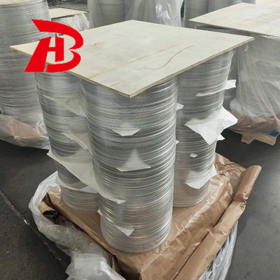 1050 สายวงและแผ่นสลัดอลูมิเนียมขนาด 80-1600 มม. กว้างและผิวเรียบร้อยสําหรับเครื่องสะท้อนแสง
