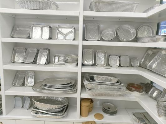 เหมาะสําหรับกล่องอาหารอัลลูมิเนียมระดับอาหารในอุตสาหกรรมอาหาร บริการที่กําหนดเอง ด้วยการสนับสนุนโรงงานมืออาชีพมากกว่าสิบปี