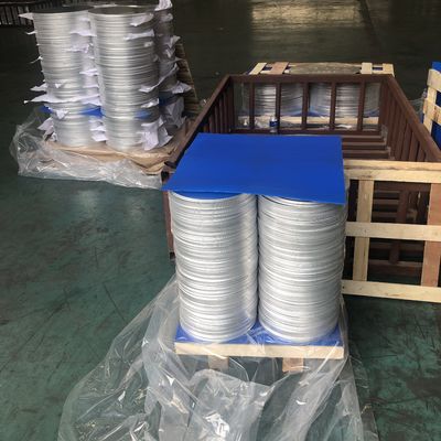 ผิวเรียบ ดิสก์อลูมิเนียมความเรียบสูง 1050 1060 3003 สารสกัด, 0.3 หนา 6 มม, ขนาดที่กําหนดเอง อลูมิเนียมว่างสําหรับปิดหลอดไฟ & ถัง